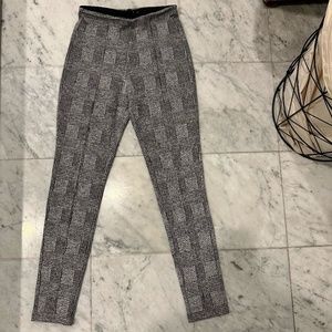 Tahari Scottish Glen Plaid Leggings, Small